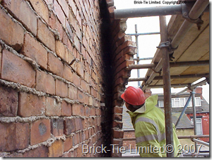 wall tie corrosion and wall tie failure in Leeds yorkshire by Brick Tie